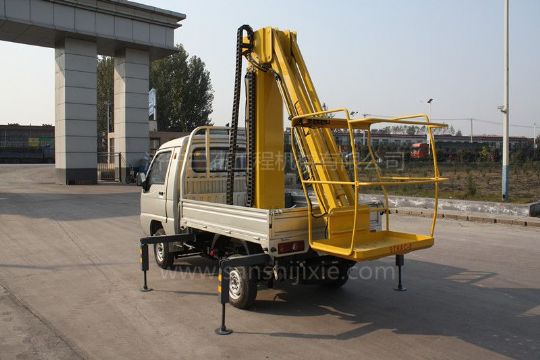 點擊查看詳細信息<br>標題：小型電動高空作業車 閱讀次數：3266