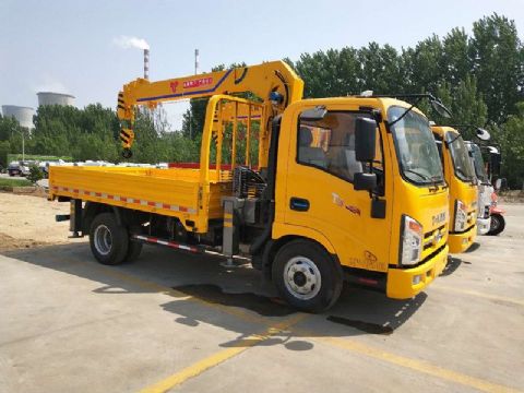 點擊查看詳細信息<br>標題：4噸唐駿隨車吊 閱讀次數：1872