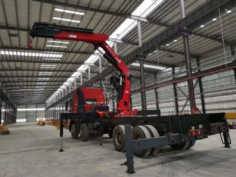 點擊查看詳細信息<br>標題：15噸折臂吊 閱讀次數：2711