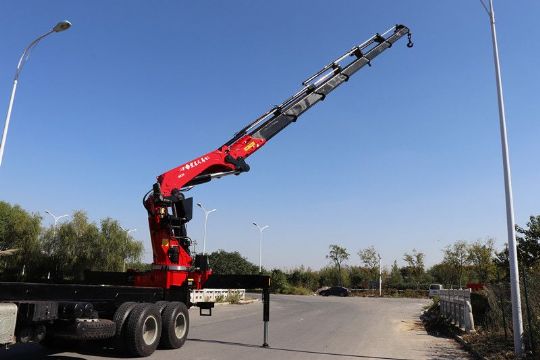 點擊查看詳細信息<br>標題：40噸折臂吊 閱讀次數：2900